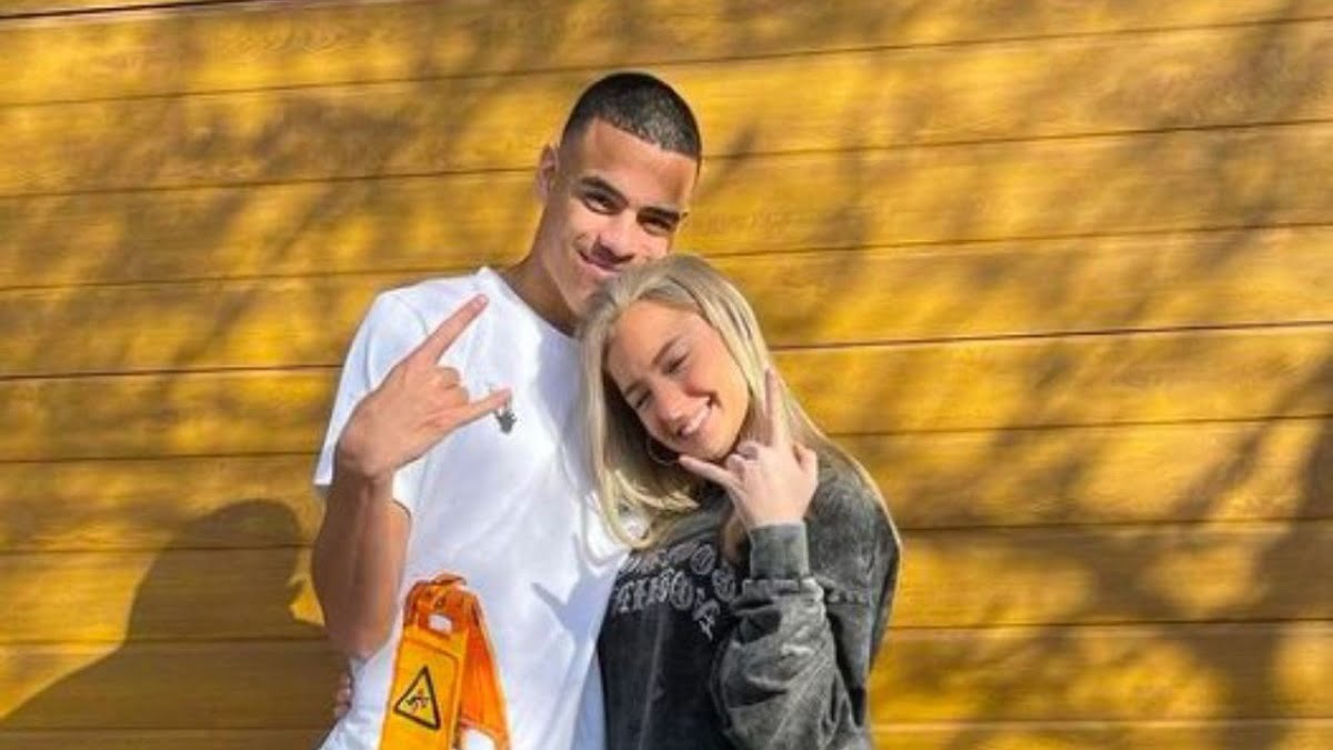 Mason Greenwood's girlfriend, Harriet Robson, pregnant