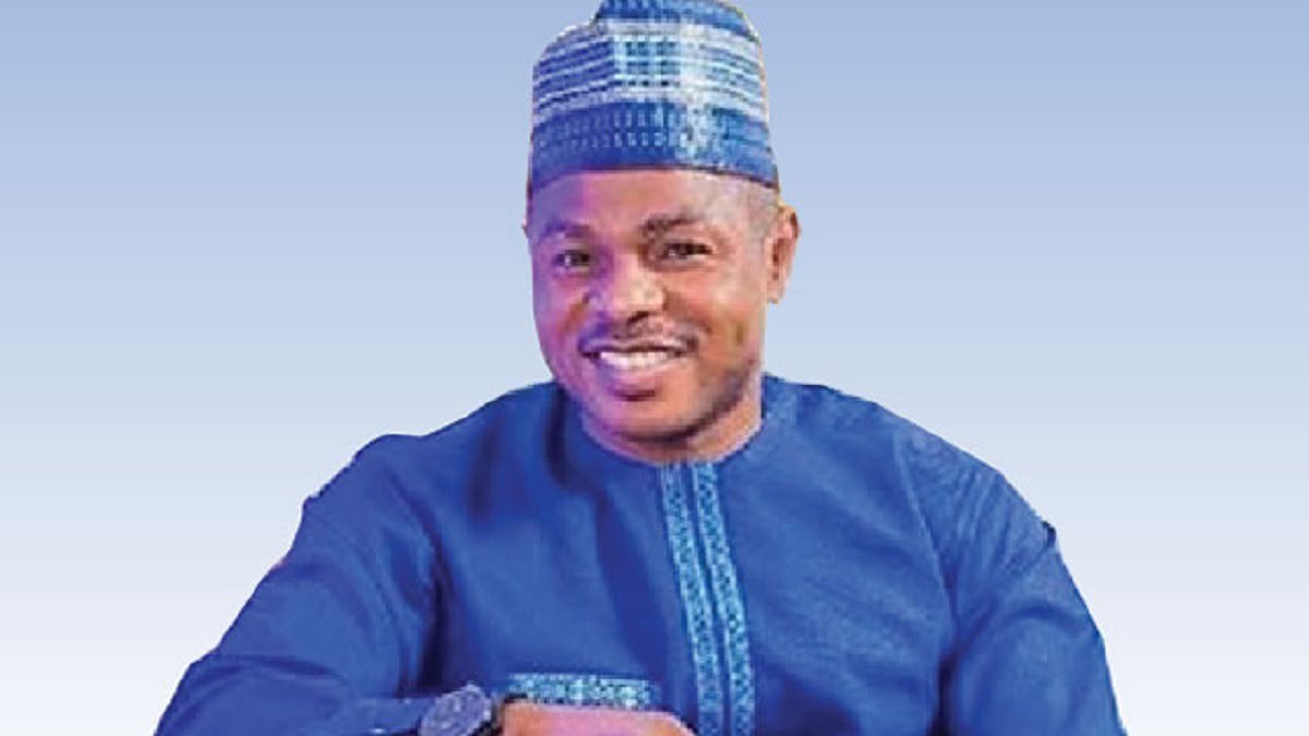 Yinka Ayefele