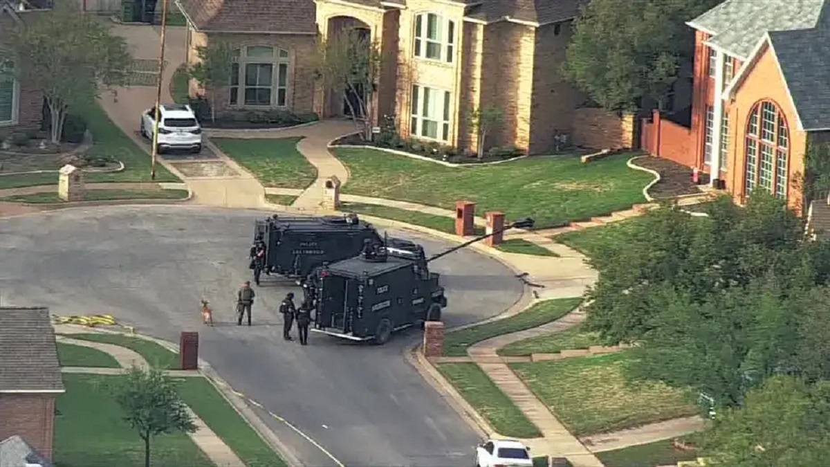 SWAT Standoff Pantego Tx