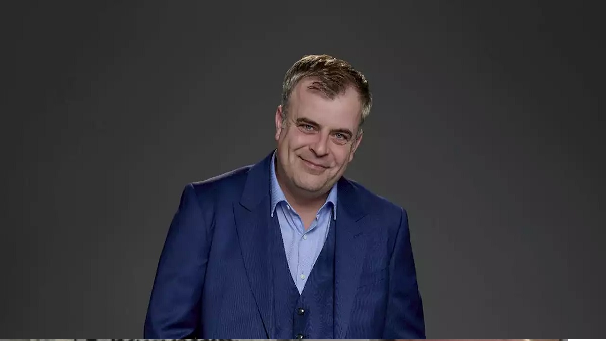 Simon Gregson