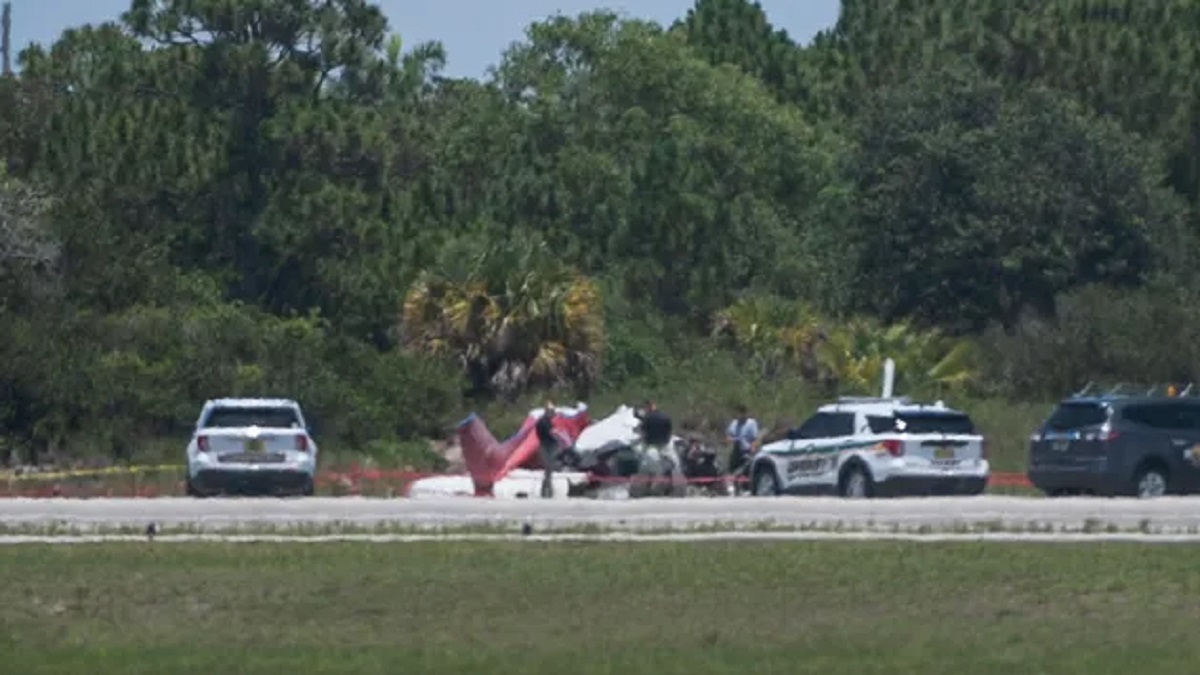 Plane crash at Lantana airport