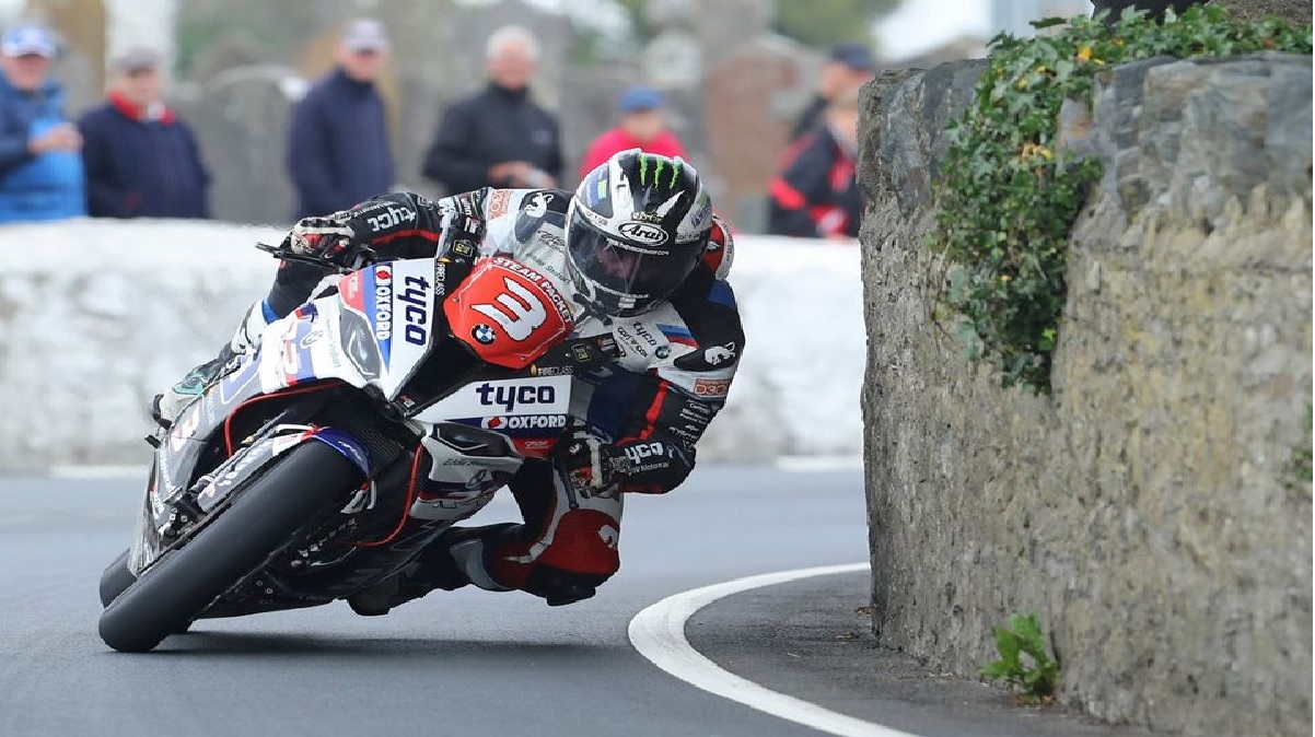 Michael Dunlop accident video