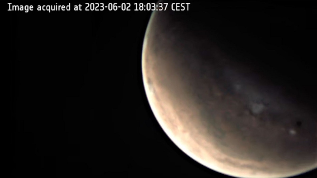 Live broadcast of Mars from the European Space Agency