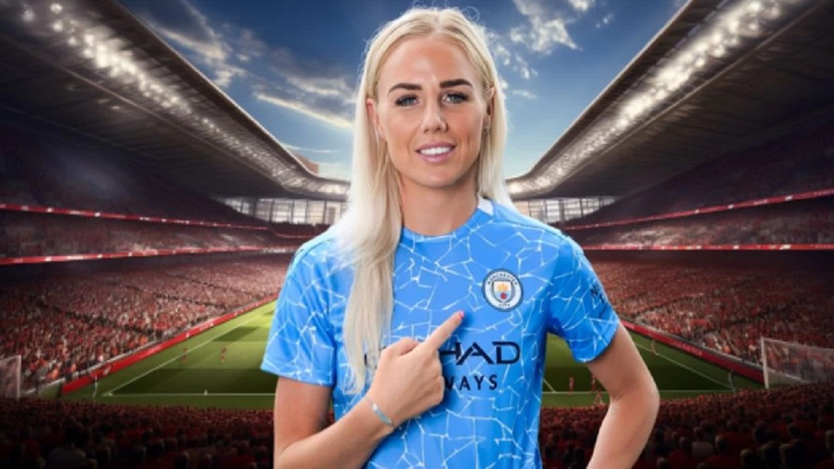 Alex Greenwood Teeth photos