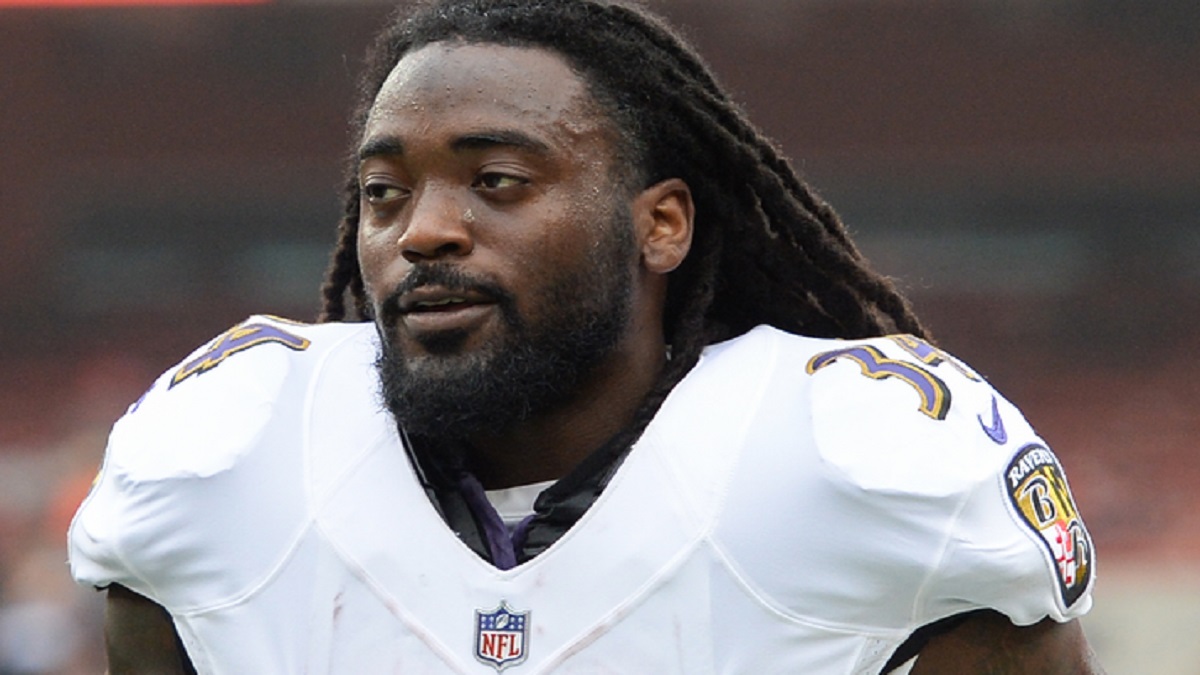 RB Alex Collins