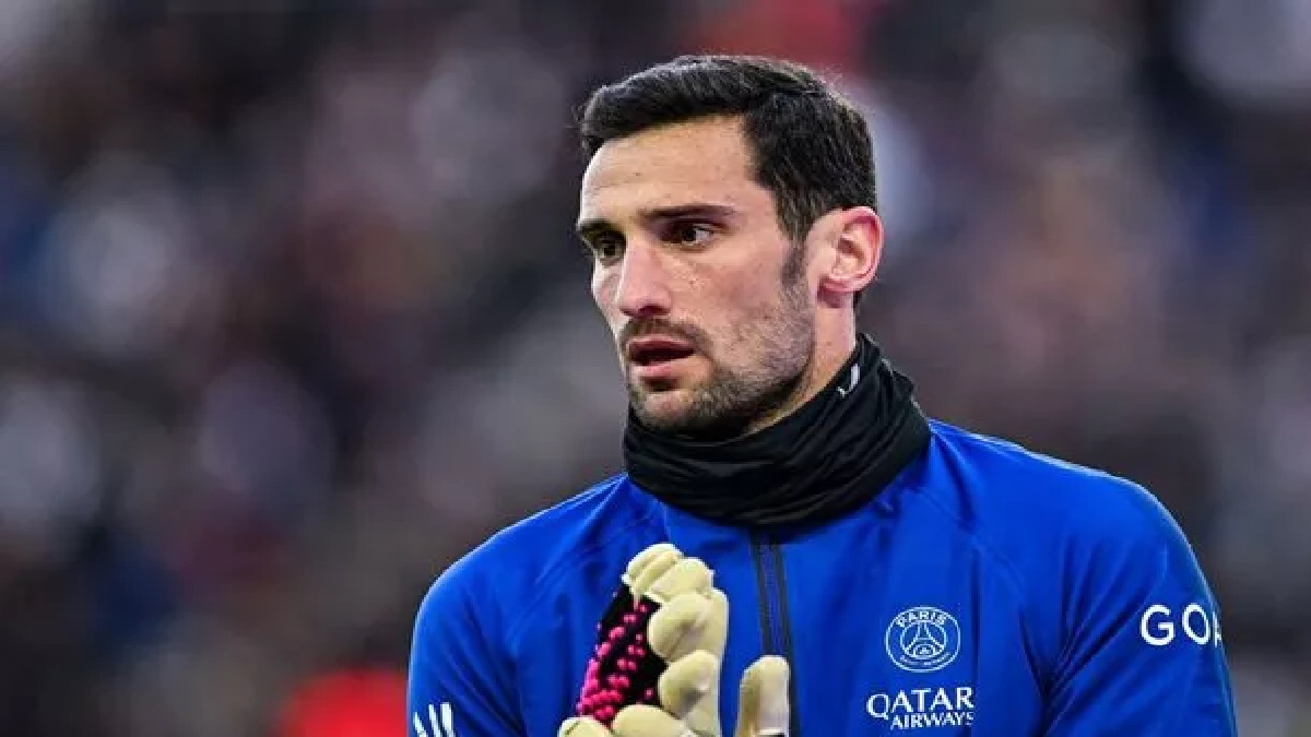 PSG goalkeeper Sergio Rico out of intensive care having woken up from coma  following horse-riding accident