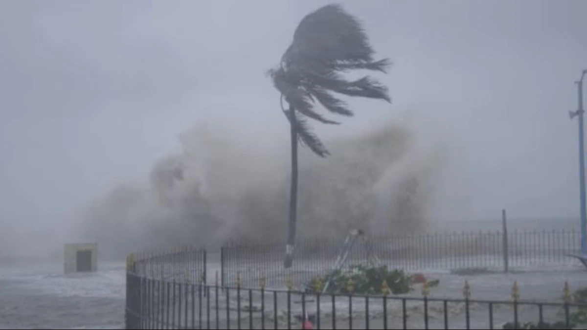 Cyclone Midhili to hit Bangladesh coast today