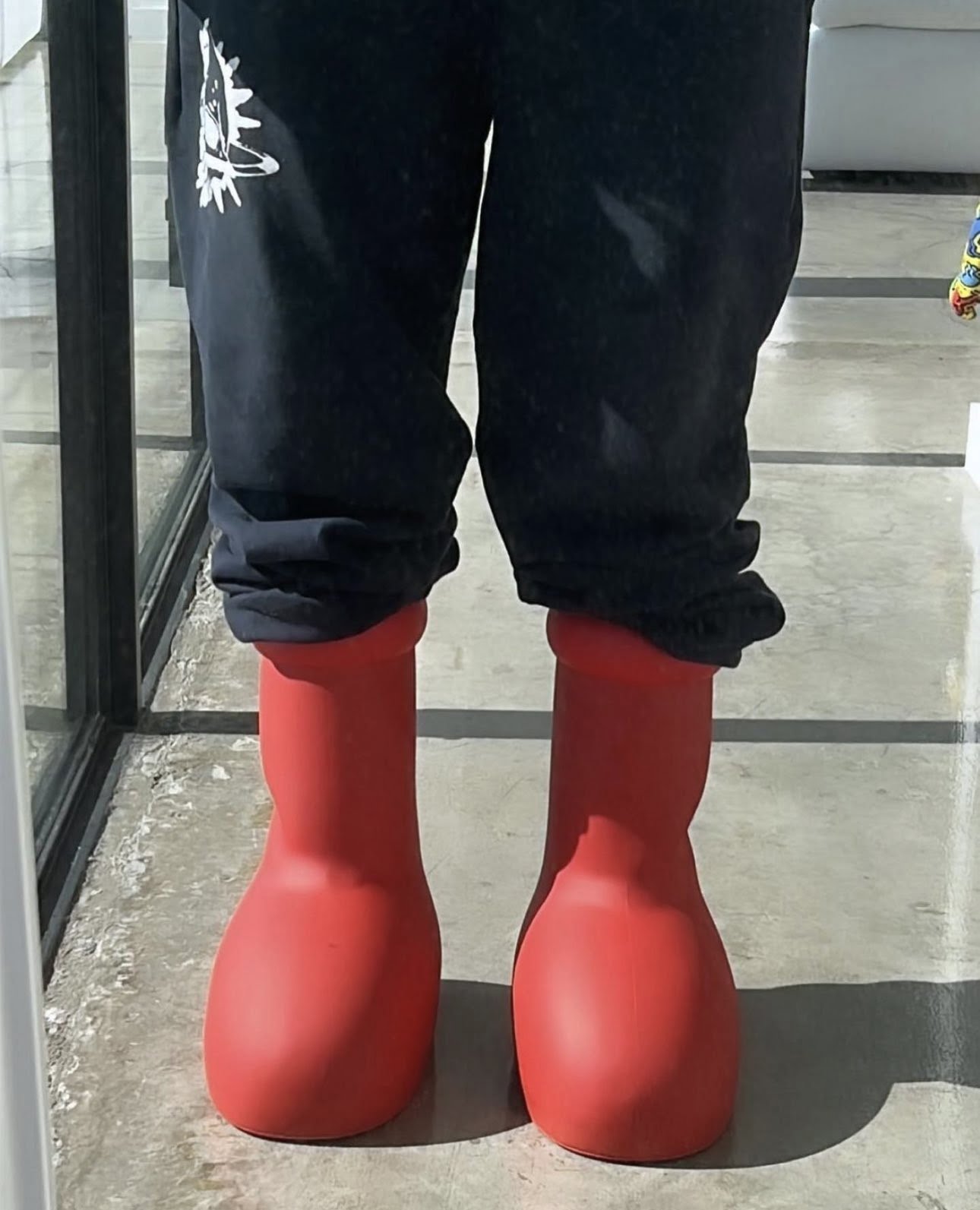 MSCHF Big Red Boots: Interesting red boots from MSCHF on the way - Vo ...