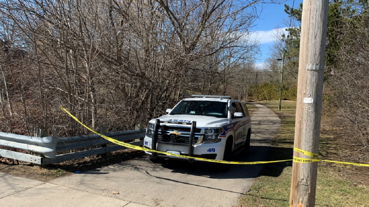 London Ontario Homicide Investigation Man Found In Drainage Ditch