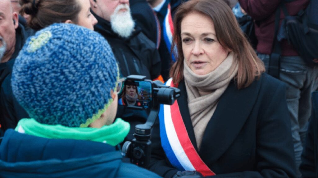 Oeuvre Fuck Abstraction A painting by Miriam Cahn exhibited in Paris