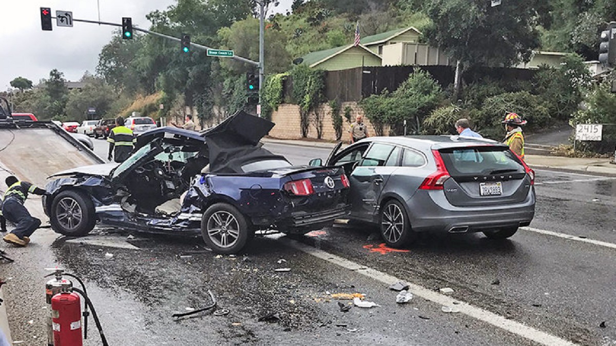Mat Rempit Accident Footage shows hitting car in Penang goes viral