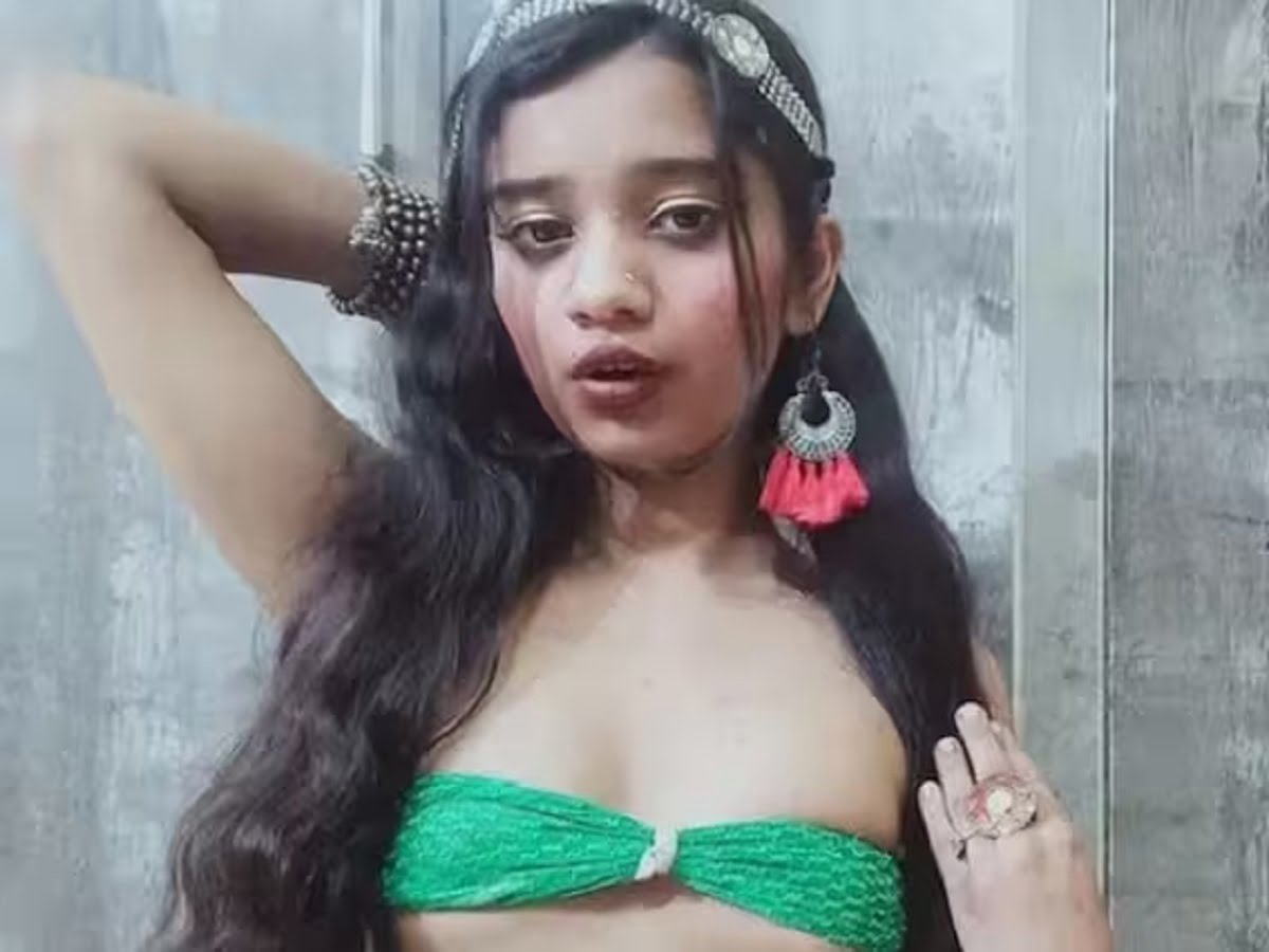 Who Is Rhythm Chanana? Delhi Metro Girl In Bikini Video, Age, Name