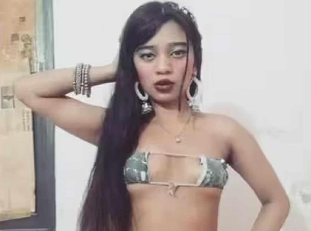 Who Is Rhythm Chanana? Delhi Metro Girl In Bikini Video, Age, Name