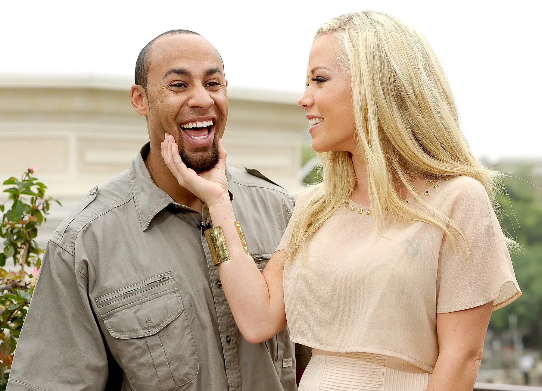 Why did Kendra and Hank get divorced?