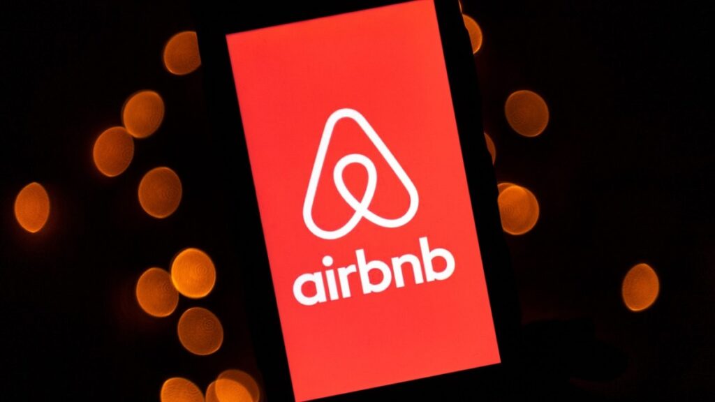 Airbnb Revenue Collapse 'down by 50' huge housing market crash fears
