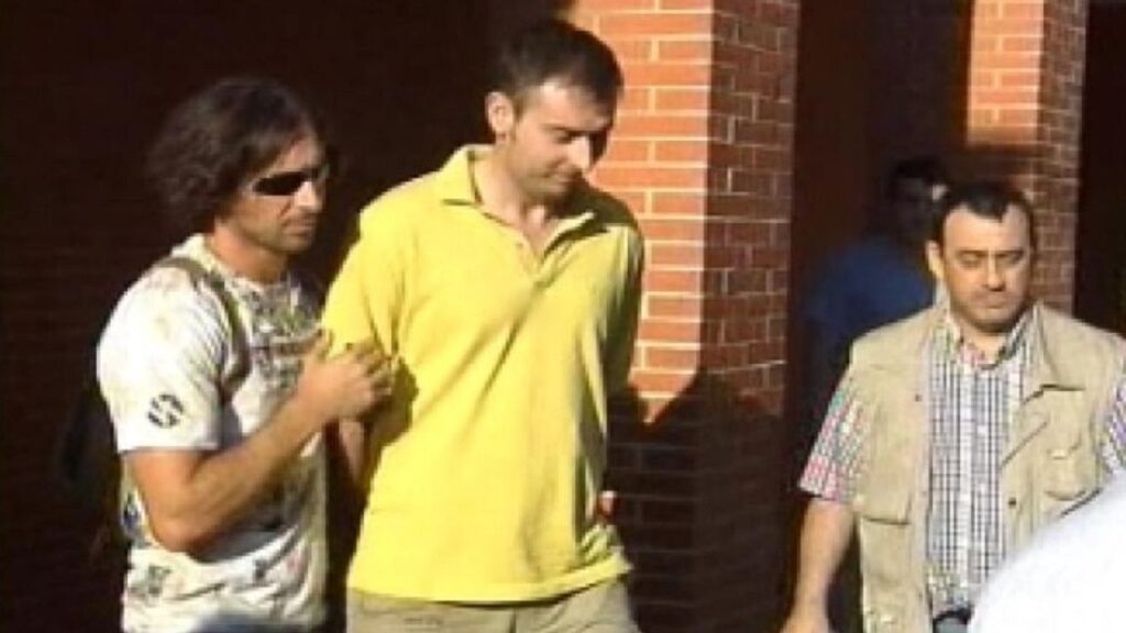 Who Is The Playing Card Killer Alfredo Galán Wife? Is Spanish Serial