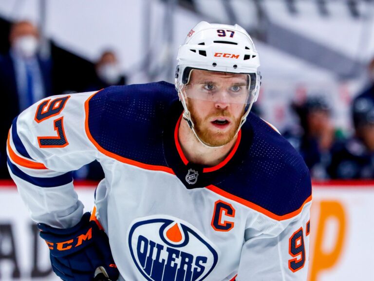 Connor McDavid Girlfriend Instagram Profile: He Is Getting Married To ...