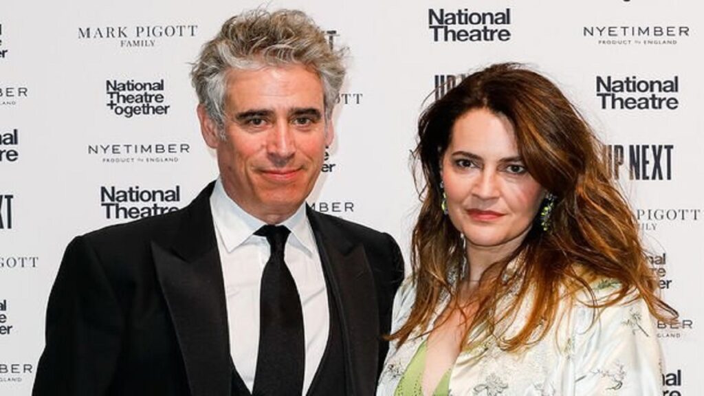 Is Stephen Mangan Married? Who Is Stephen Mangan's Wife?