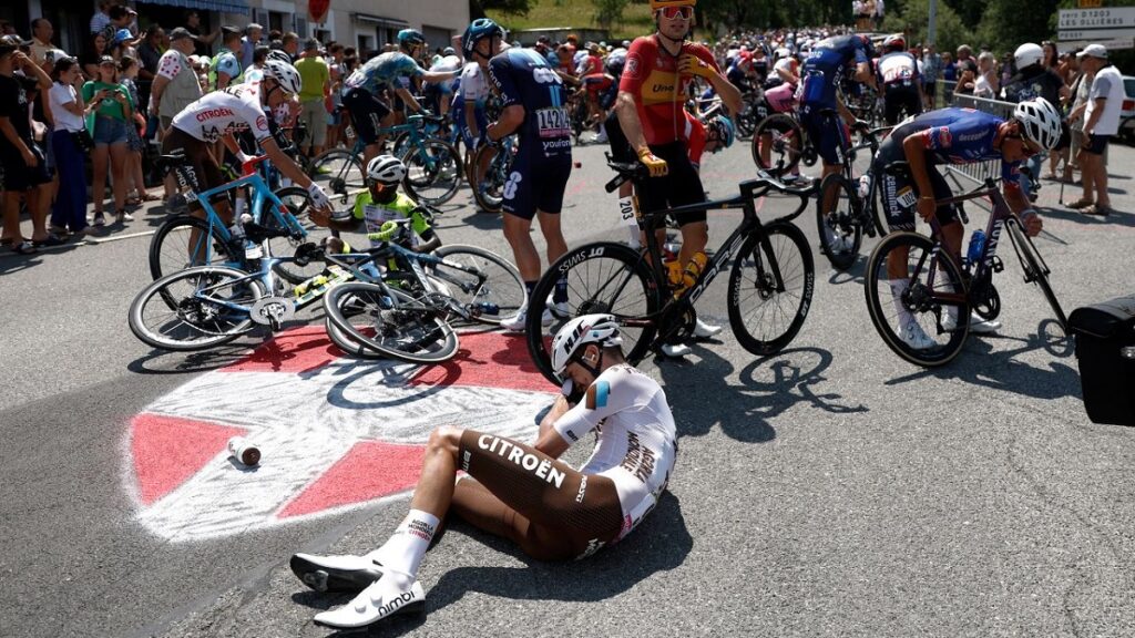 tour de france bike crash 2023