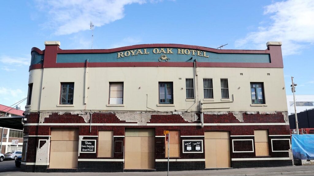 Royal Oak Hotel Parramatta NSW: Iconic Sydney pub demolished