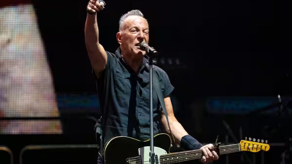 Bruce Springsteen illness and health update 2023, what disease does