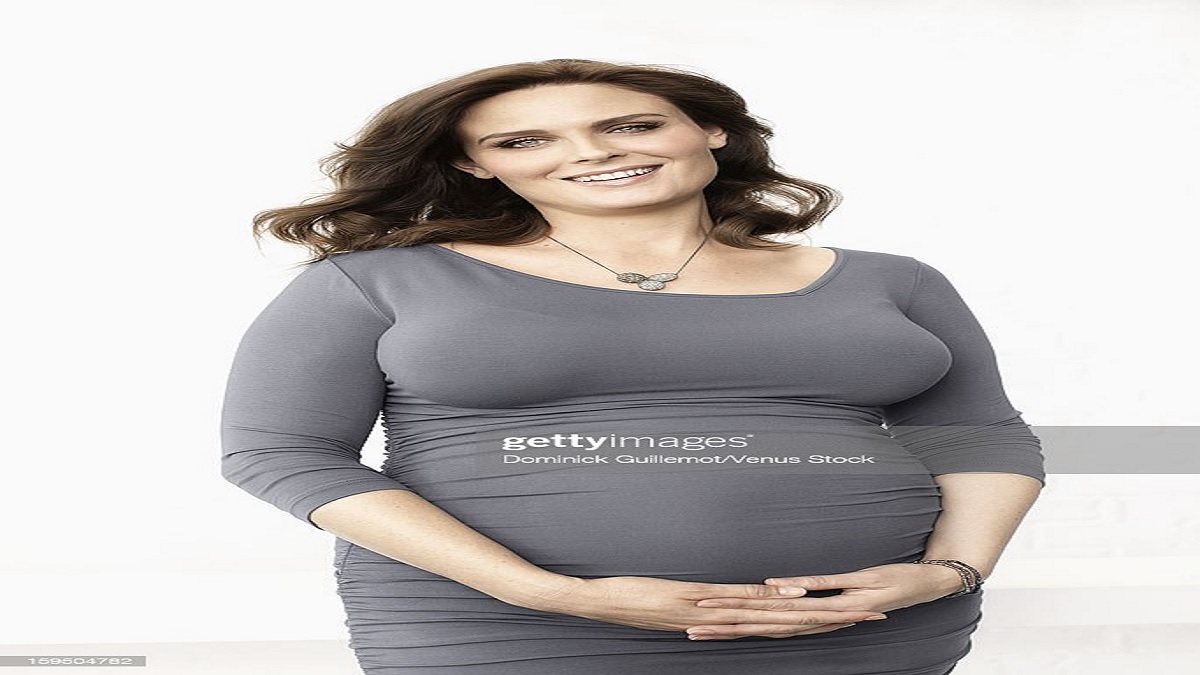 Emily Deschanel Pregnant