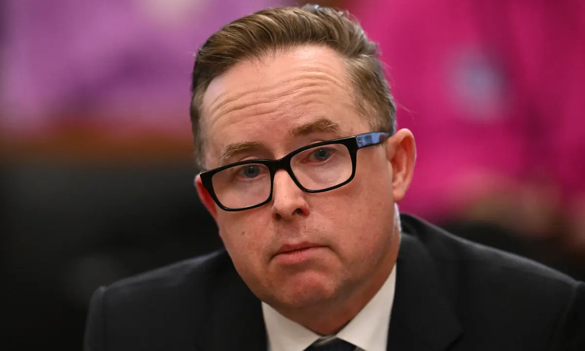 Why Did Alan Joyce Resign