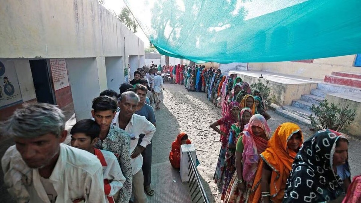 Naxal affected Bastar Village for voting