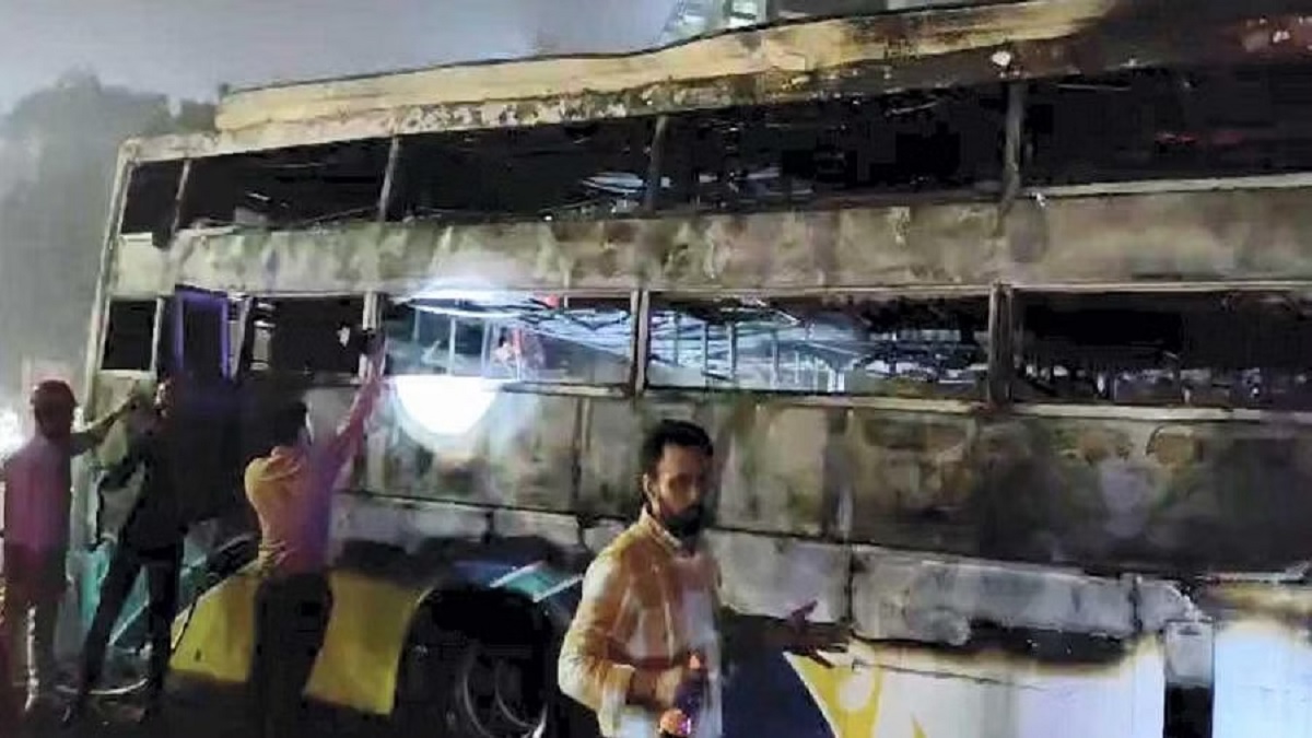 A sleeper bus caught fire on the Delhi-Jaipur highway