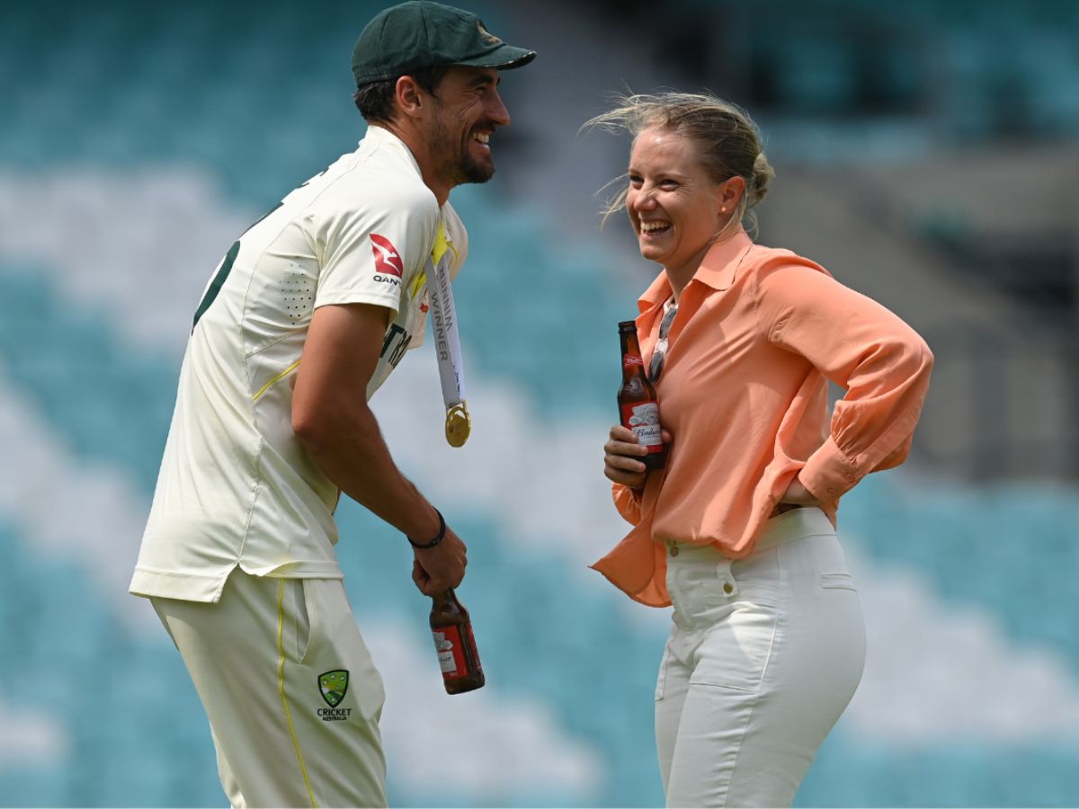 Mitchell Starc's wife is pregnant
