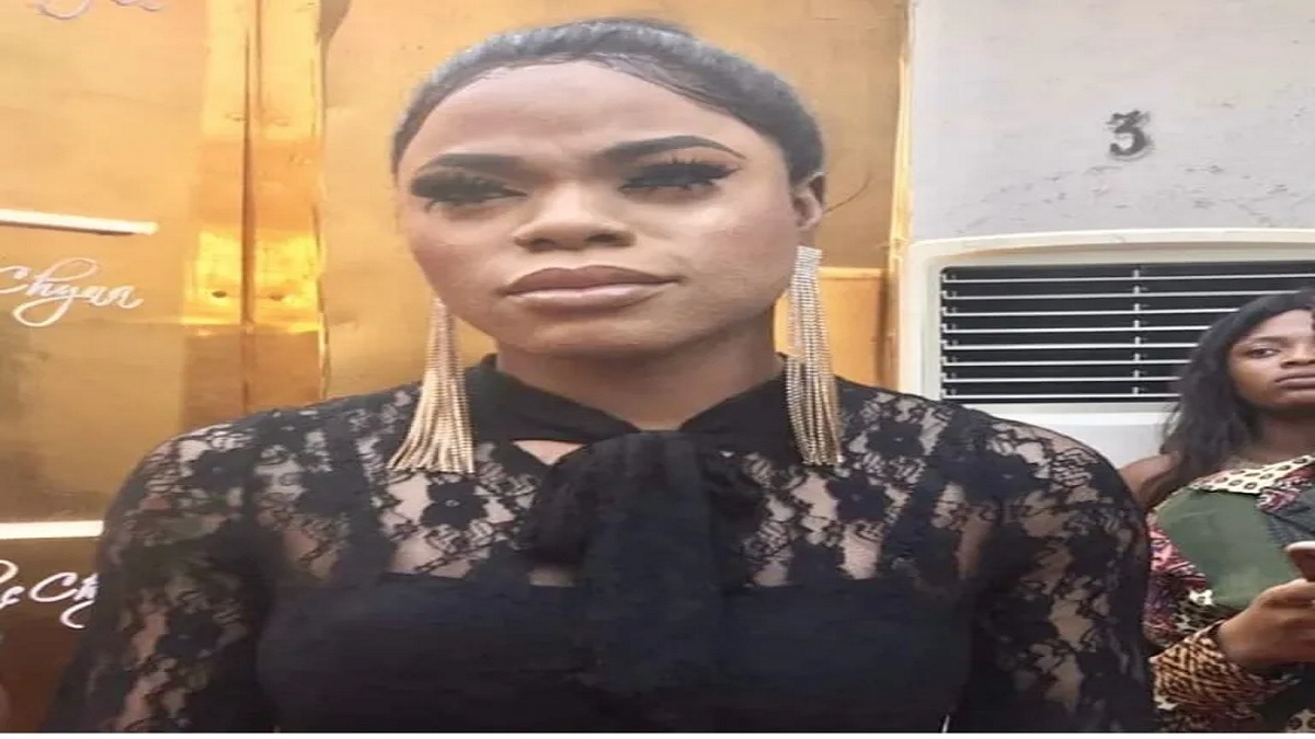 Is Bobrisky Male or Female? - X Redditors